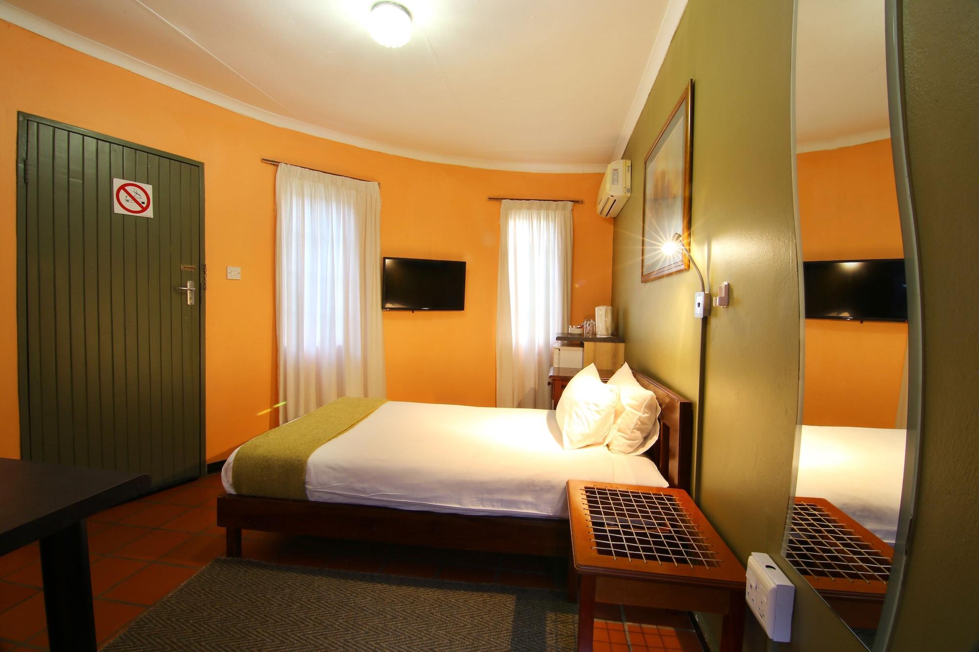 Kalahari Arms Hotel Khemsbok Экстерьер фото