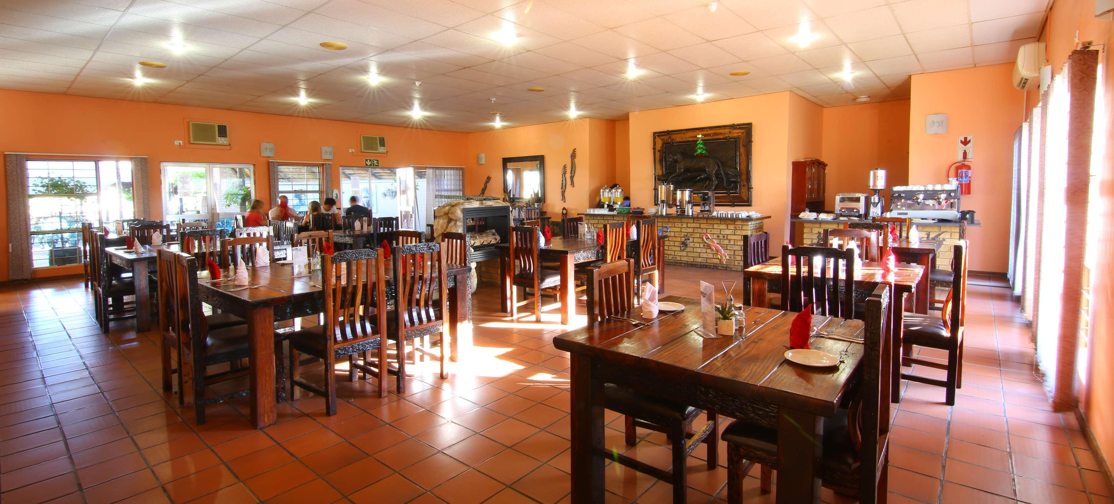 Kalahari Arms Hotel Khemsbok Экстерьер фото