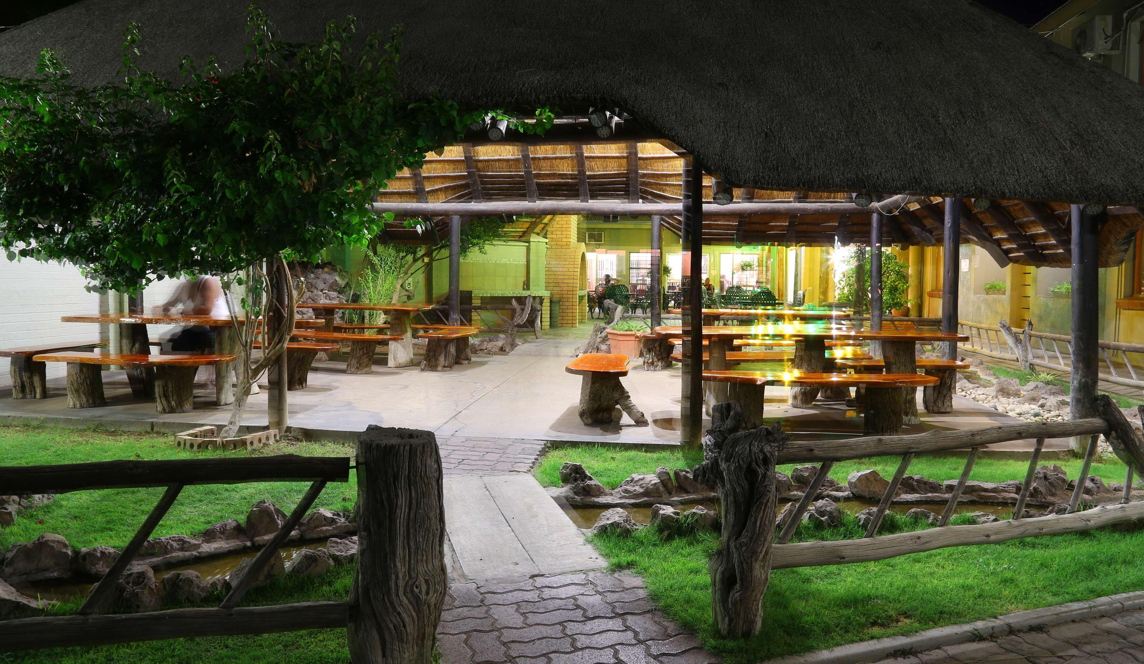 Kalahari Arms Hotel Khemsbok Экстерьер фото