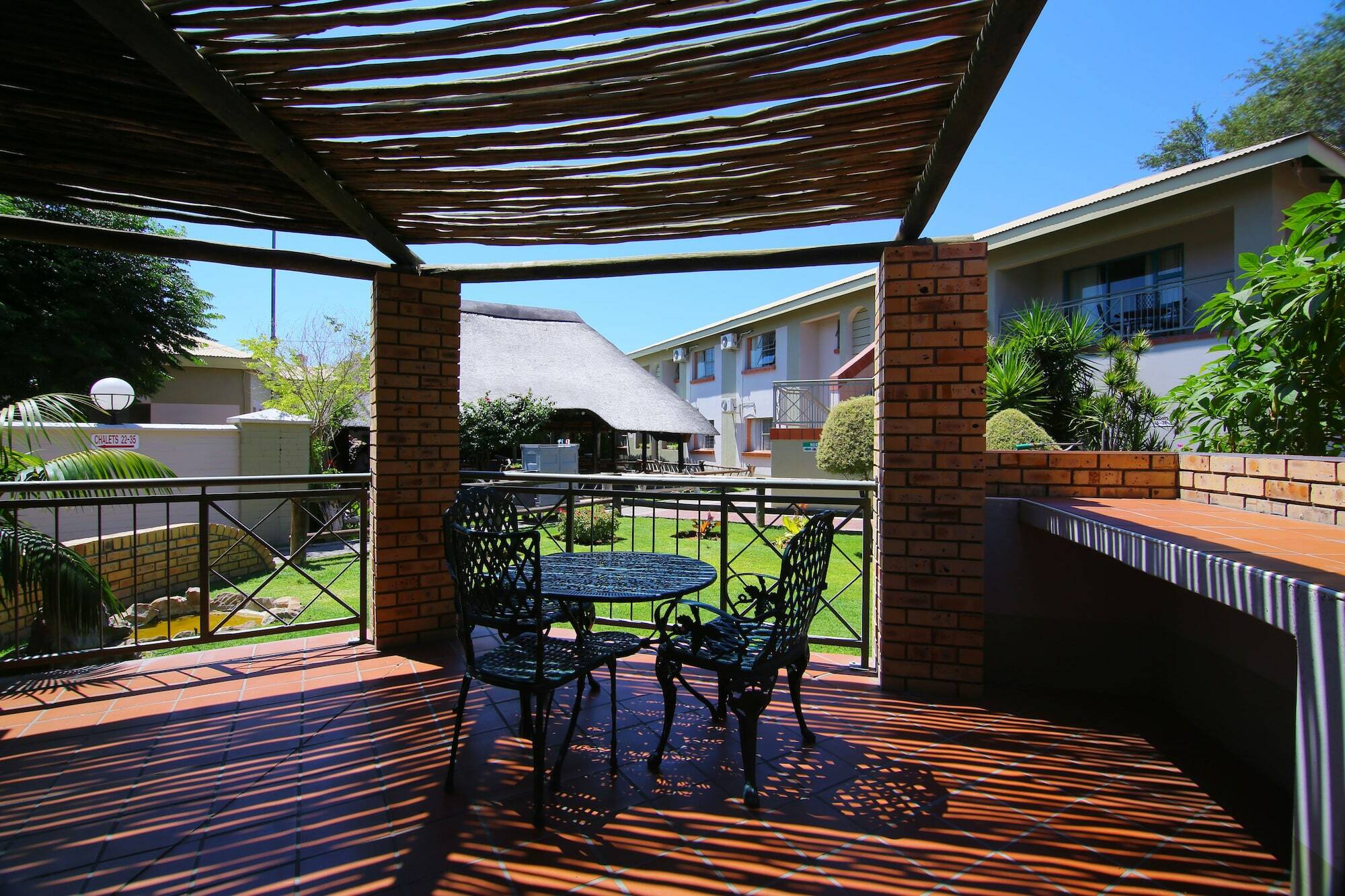 Kalahari Arms Hotel Khemsbok Экстерьер фото